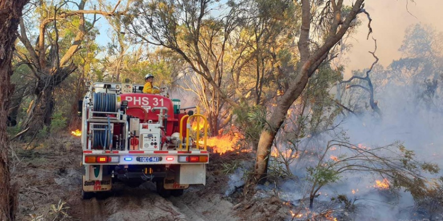 Hopeland bushfire, January 2020. Photo by Jayden Vitler/DBCA