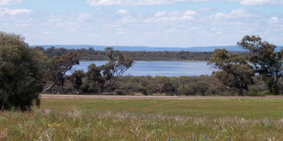 Lake McLarty Nature Reserve